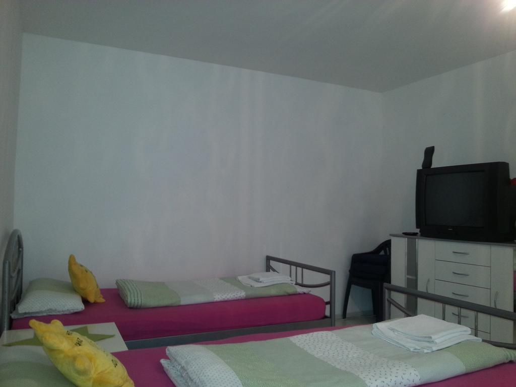 2-rooms Downtown Apartment